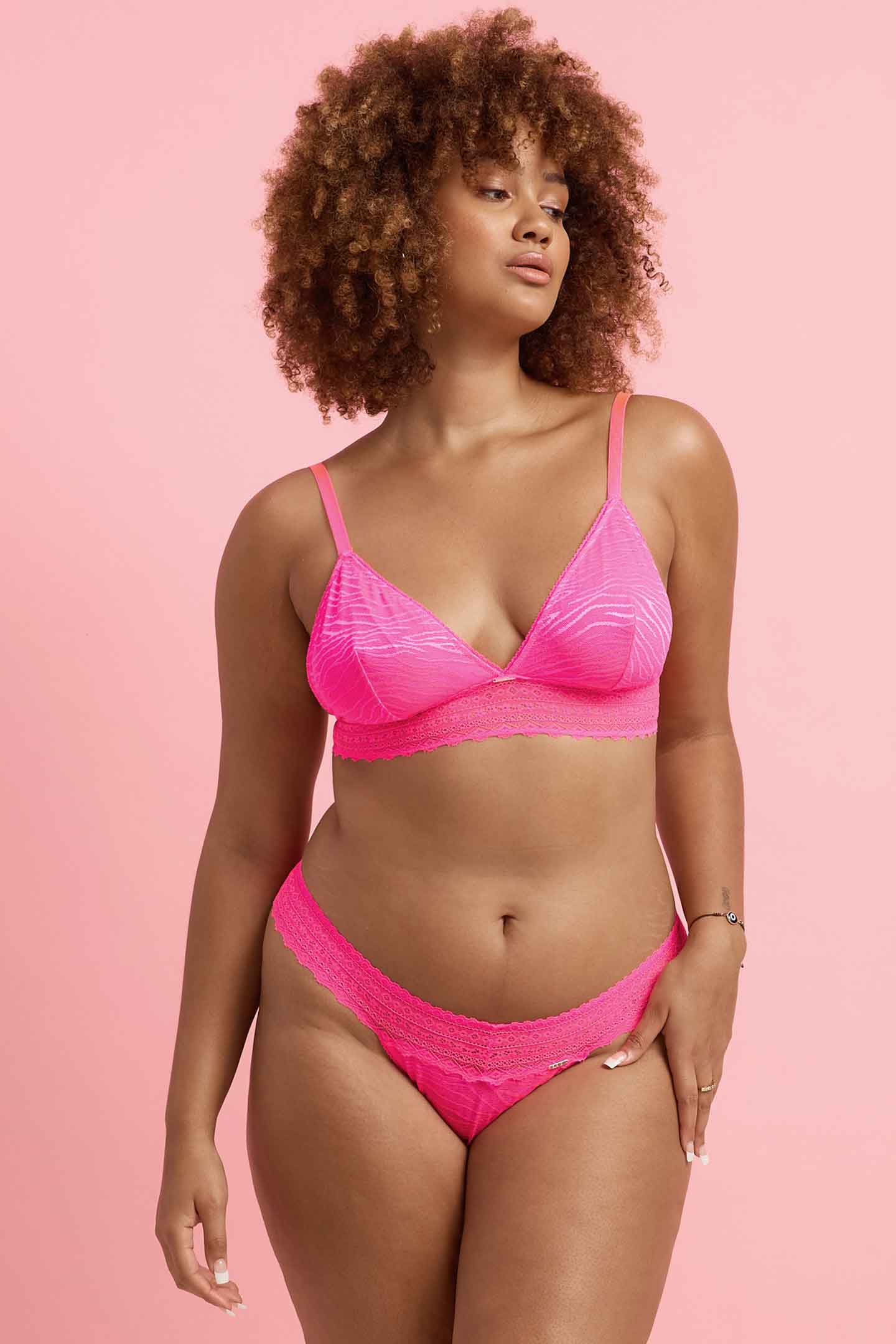 Luxe Lace G-String Knockout Pink