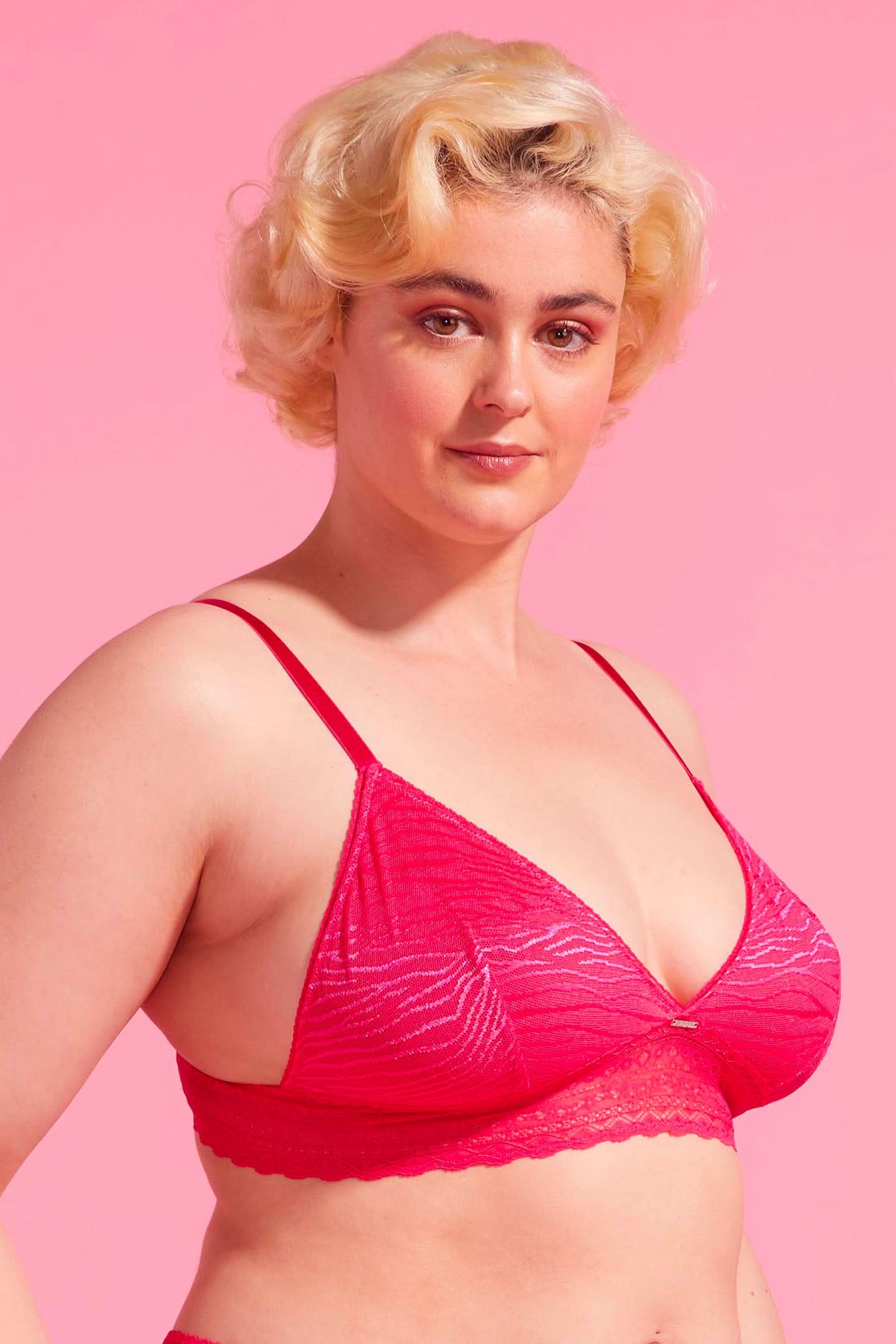 Luxe Lace Bralette Pink