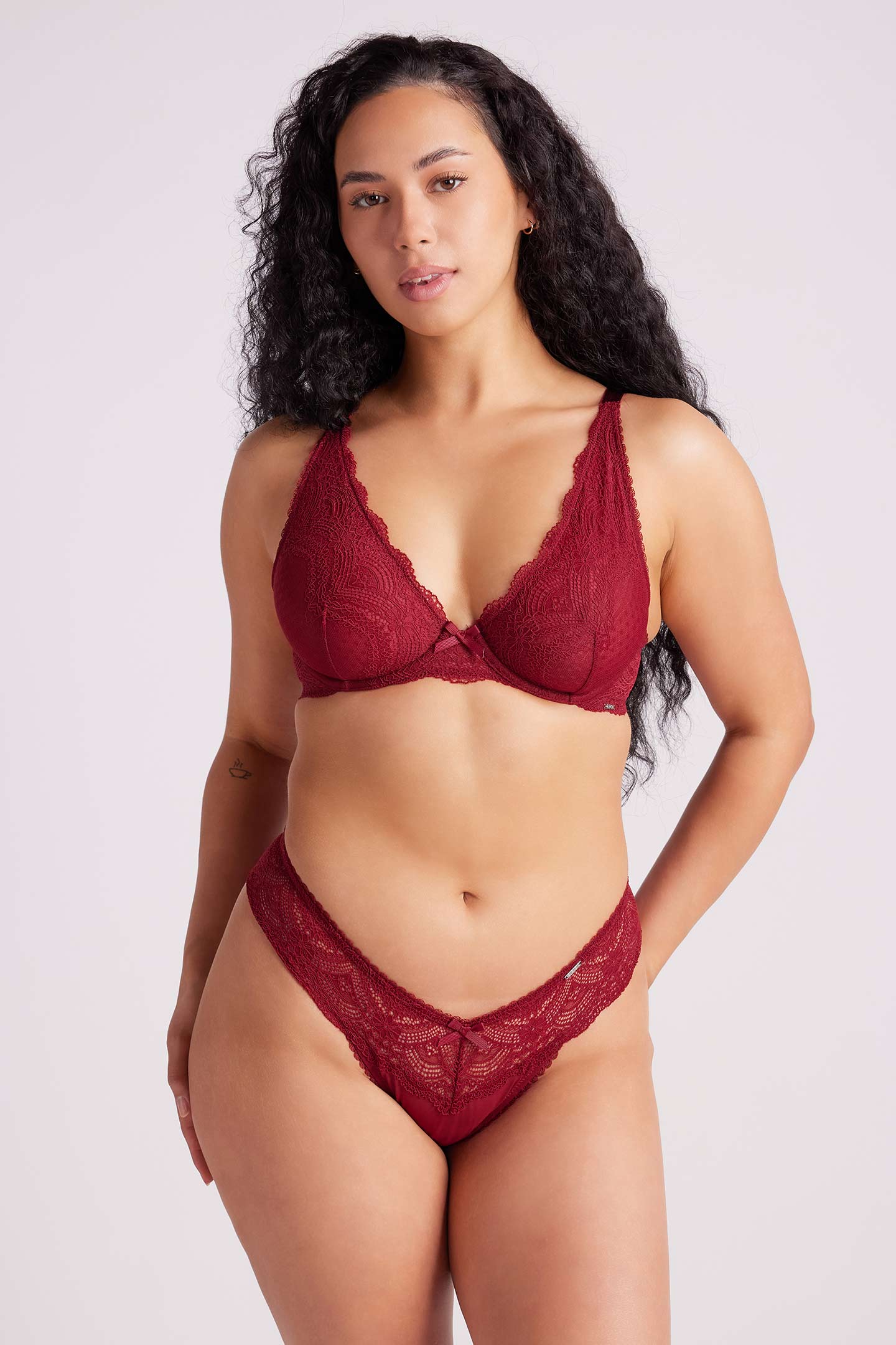 Giselle Lace G-string Rhubarb