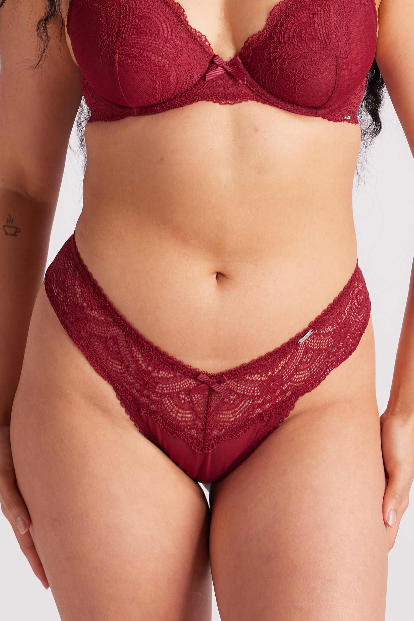 Giselle Lace G-string