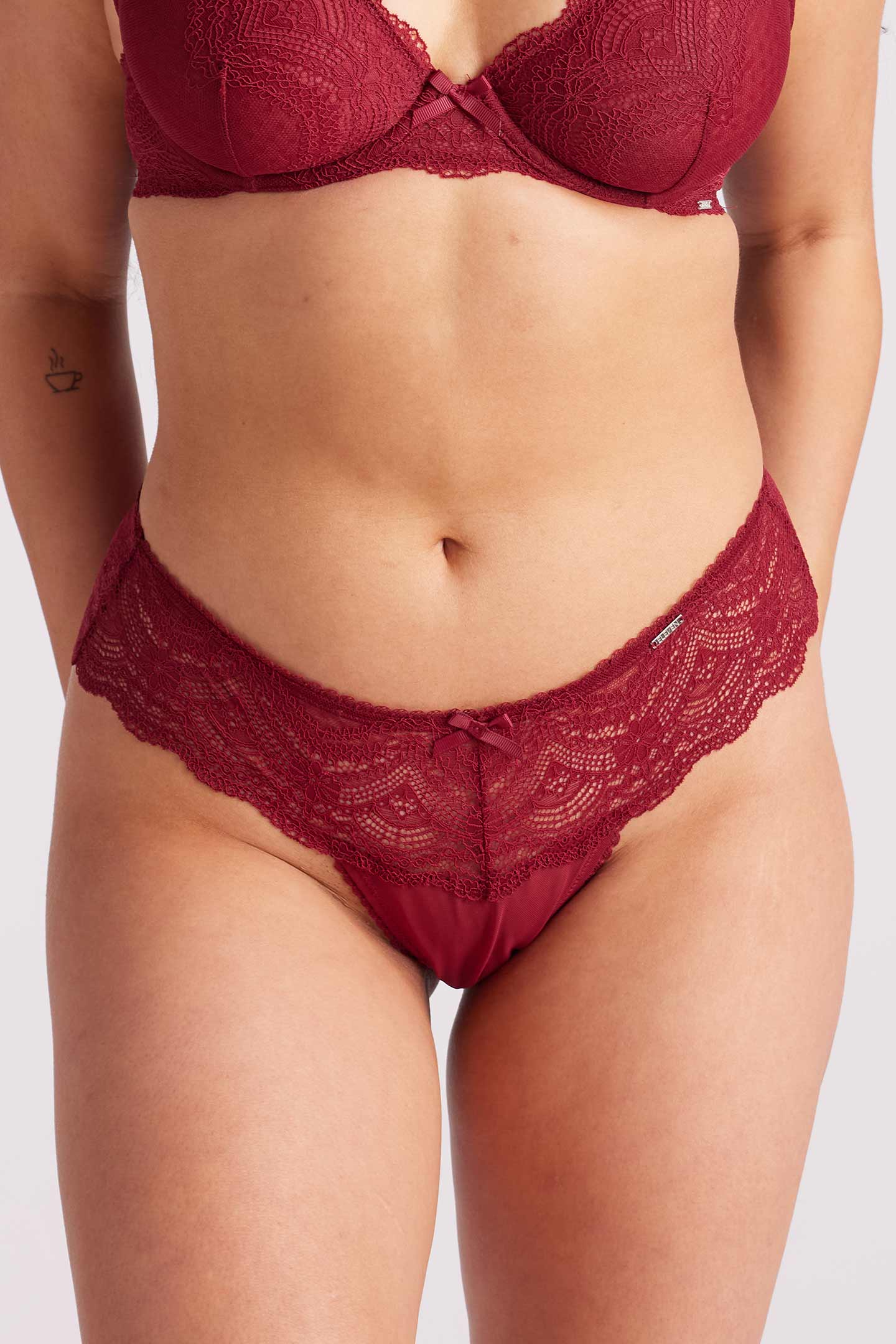 Giselle Lace Brazilian