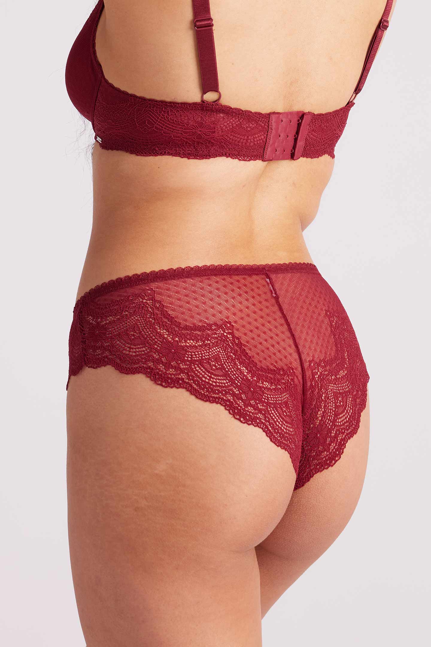 Giselle Lace Brazilian