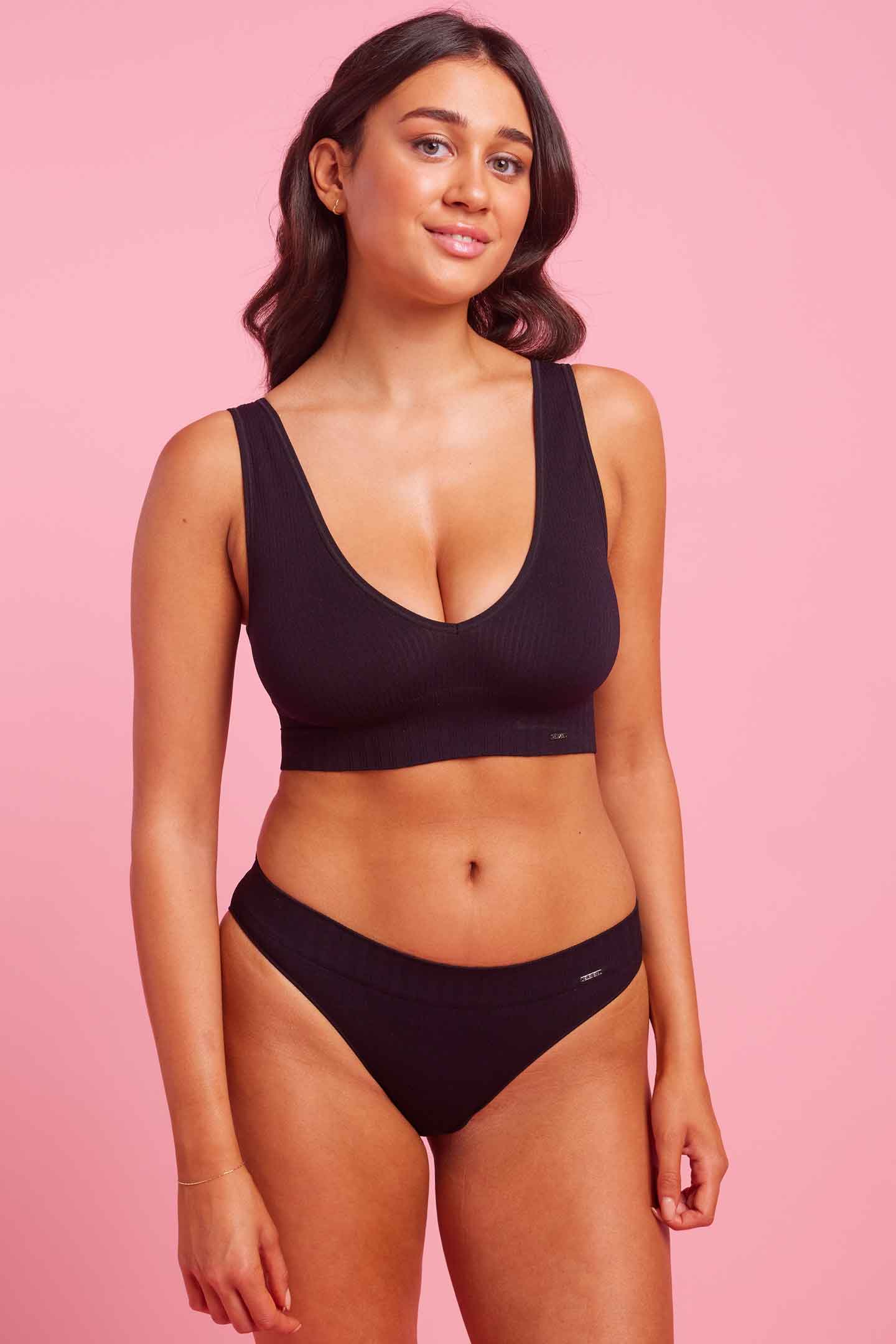 Ivy Ribbed Bikini Brief Black