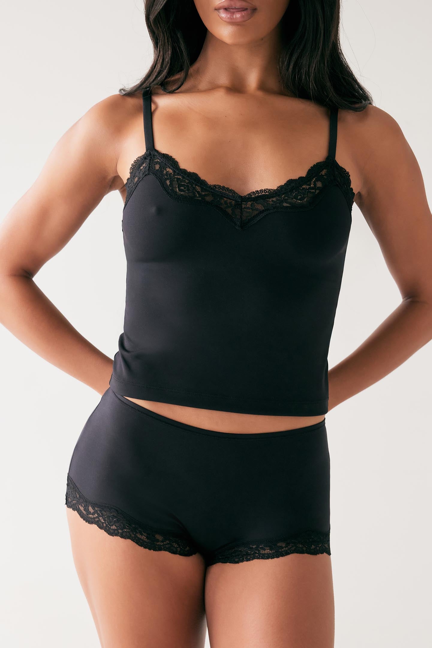 Caterina Cami Black