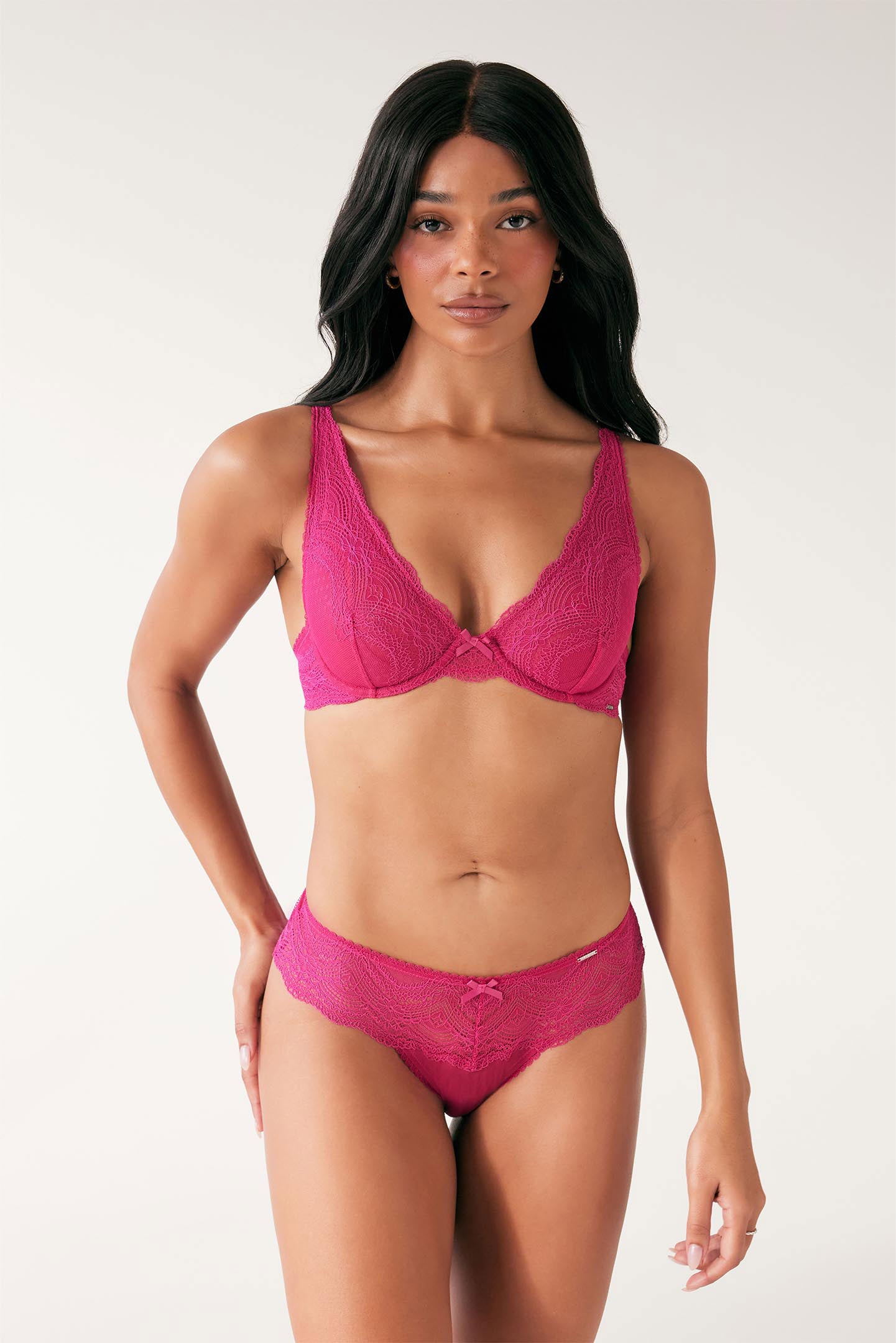 Giselle Lace Plunge Bra Berry